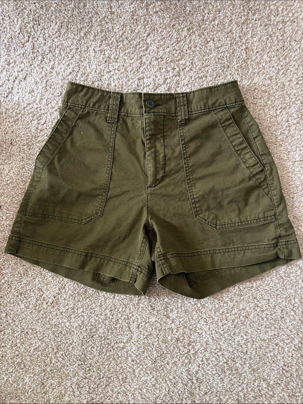 Old Navy Olive Utility High-Rise Shorts Size Small